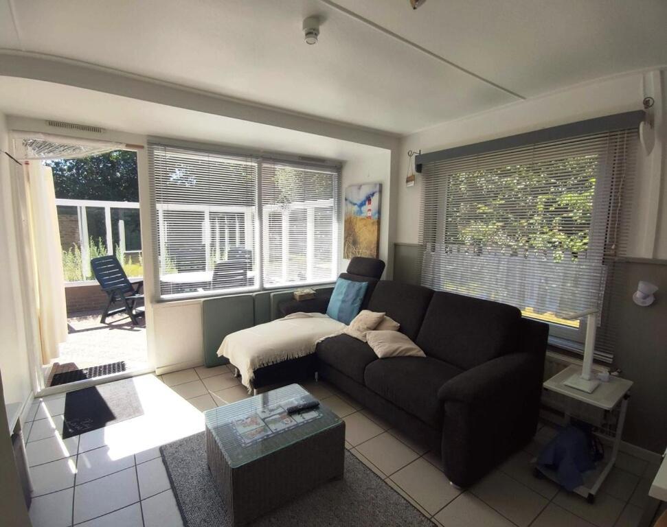 Vakantiehuis Hollum Ameland Dichtbij Strand En Met Ruime Tuin - Ameland39 Nl Экстерьер фото